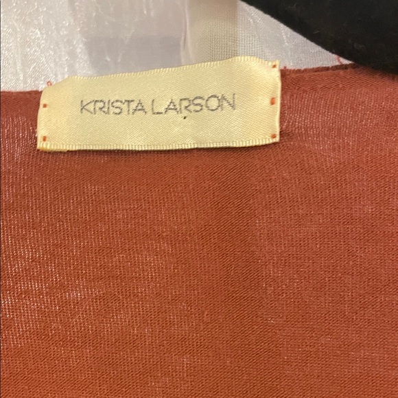 Chic Women's Rust Cardigan - Picture 2 of 6